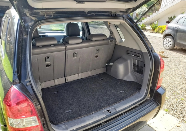 Hyundai Tucson cena 14100 przebieg: 198500, rok produkcji 2005 z Nekla małe 106
